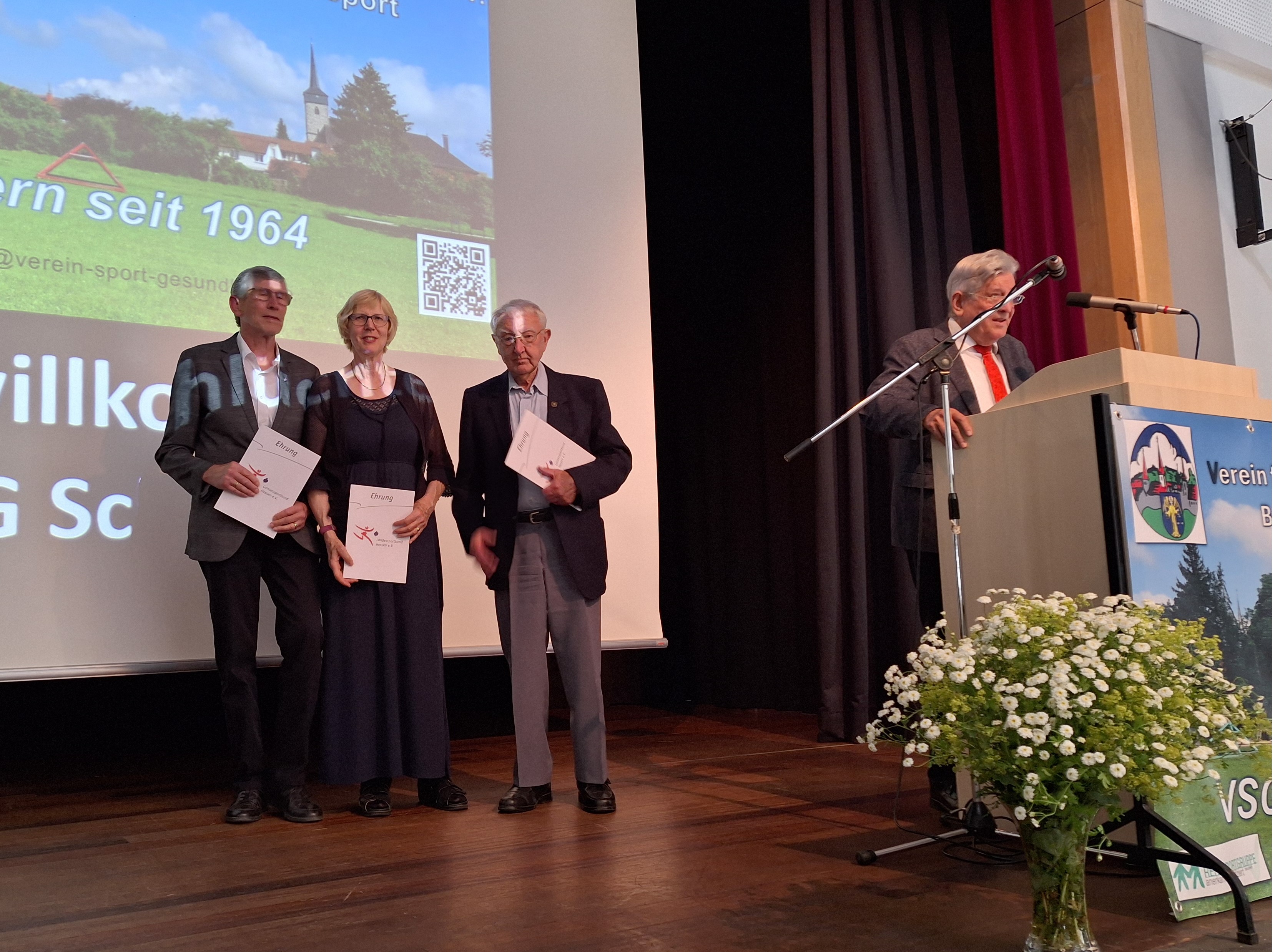 Ehrung_langj_Vorst_Arbeit_20240616.jpg